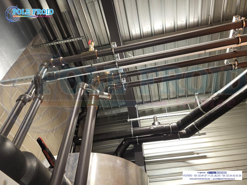 Tuyau de distribution d'eau glacé en industrie